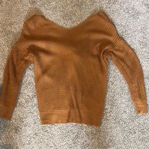 Twist back sweater!